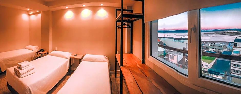 Photo 1 of 5 of Triple Room