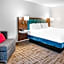 Hampton Inn By Hilton Grand Rapids-North
