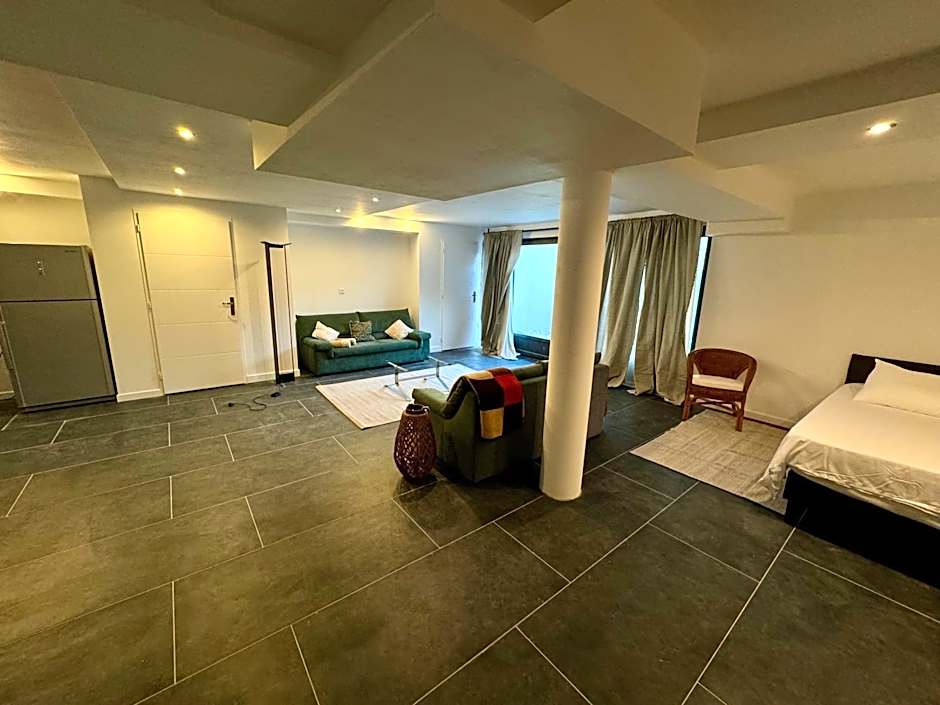 Appartement privé 90m2, 1 chambre, proche centre Aix en Provence