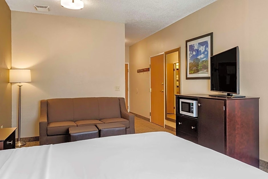 Comfort Inn & Suites Paw Paw