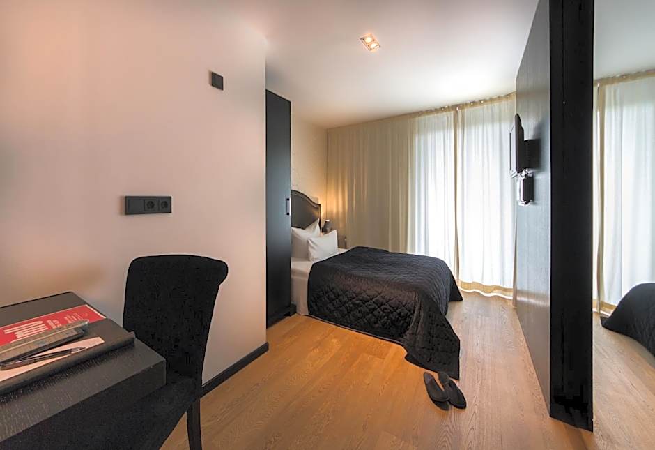 La Mansion Vi Vadi Hotel