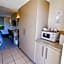 Sandors Motor Inn