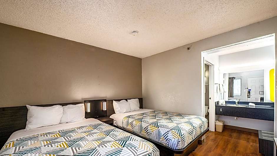 Motel 6-Wethersfield, CT - Hartford