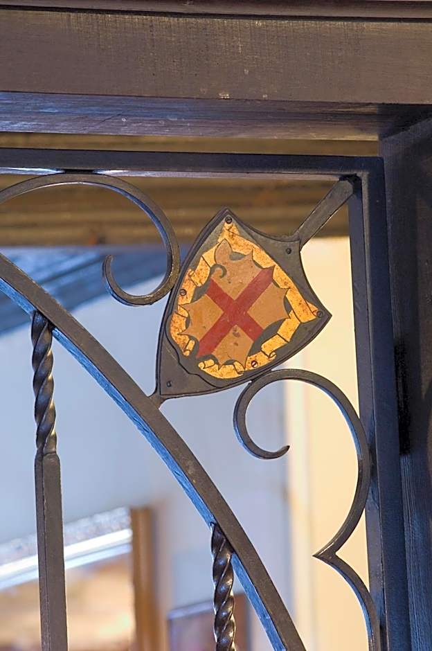 George & Pilgrims Hotel