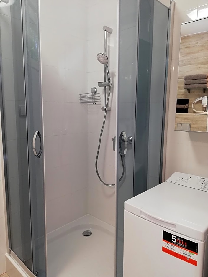 Domek nad jeziorem 7