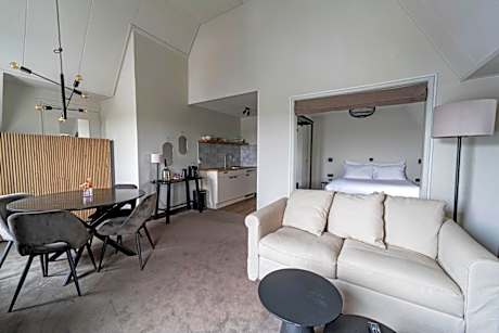 Hotel Apartment with Land View