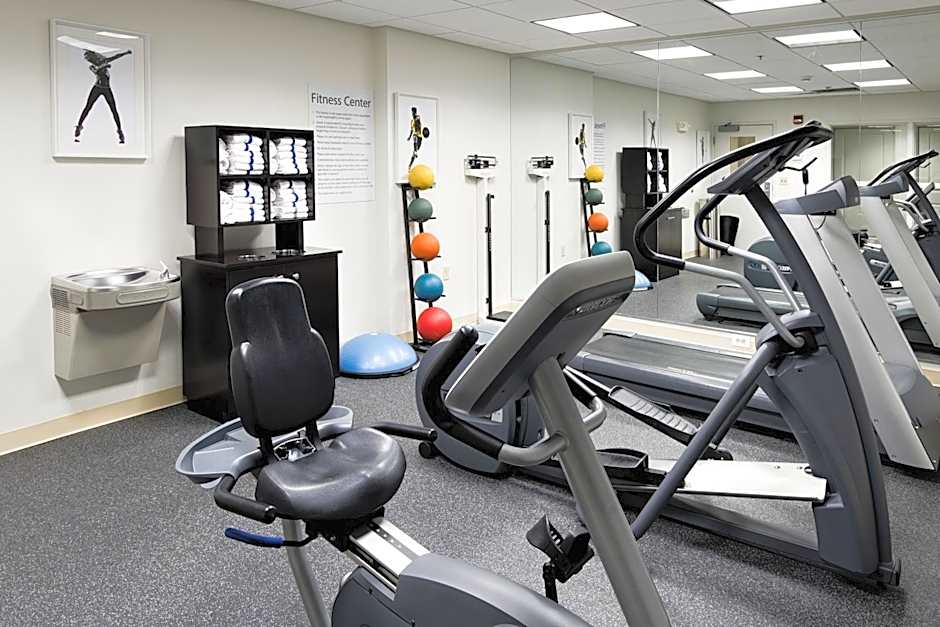 Holiday Inn Express Hotel & Suites Andover East 54 Wichita By IHG