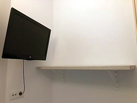 Single Room with Private External Bathroom