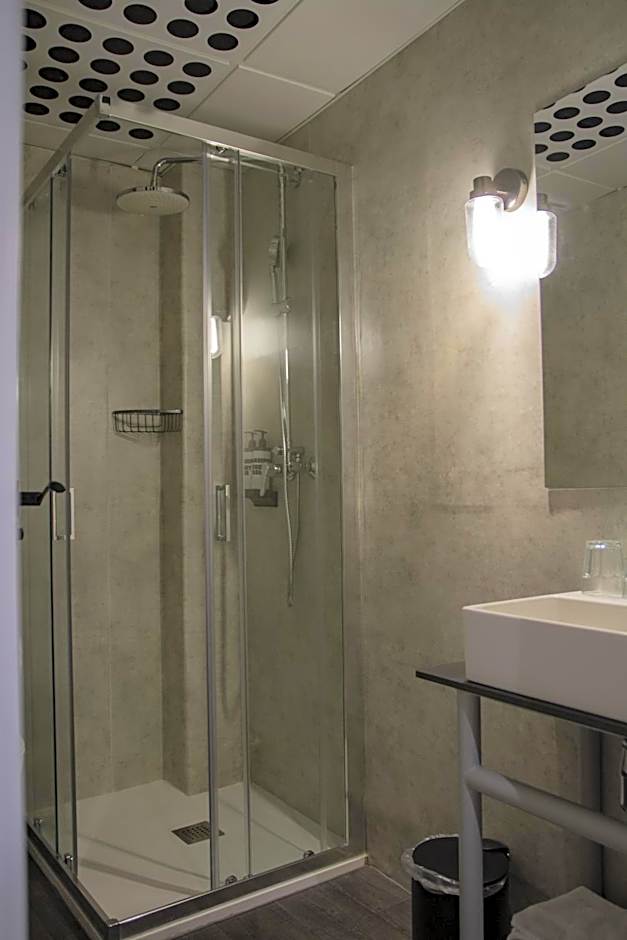 room00 Valencia Hostel