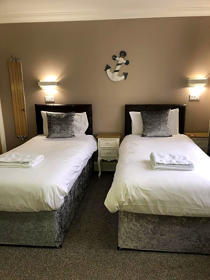 Foto 1 von 4 von 1 Double Bed or 2 Beds