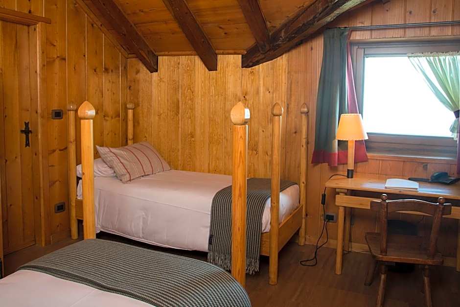 Albergo Ristorante Bucaneve