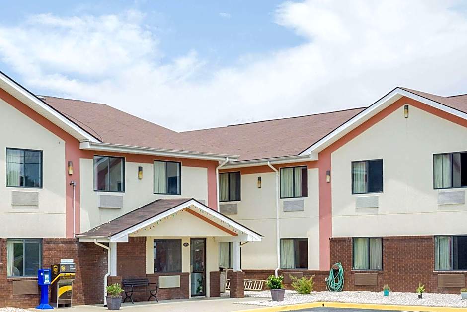 Super 8 by Wyndham Appomattox VA