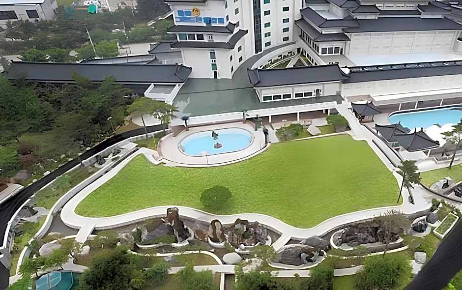 Donghae Boyang Hot Spring Convention Hotel