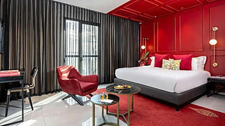Colony Suite