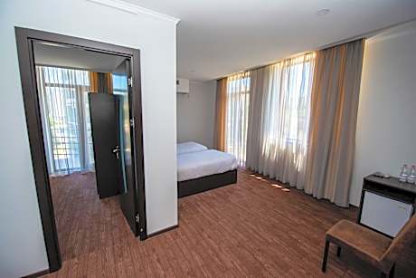 Comfort Quadruple Room