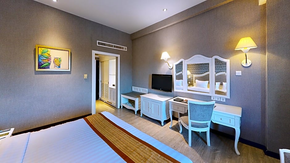 Hotel Polonia Medan Managed by Topotels