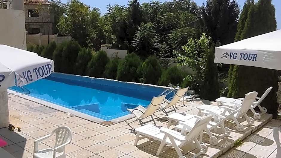 MARINA REZIDENCE ***