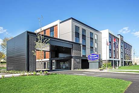 Hampton Inn By Hilton & Suites Beauport, Quebec, Canada