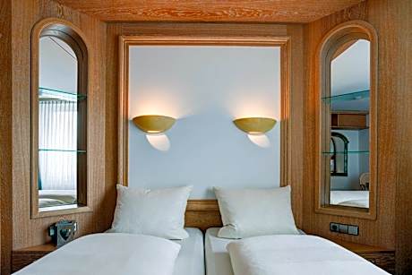 Centro Hotel Stern, Trademark Collection by Wyndham