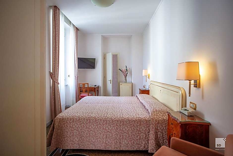 Hotel Villa Elena
