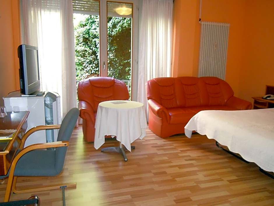 Swiss Lodge Nassa Garni