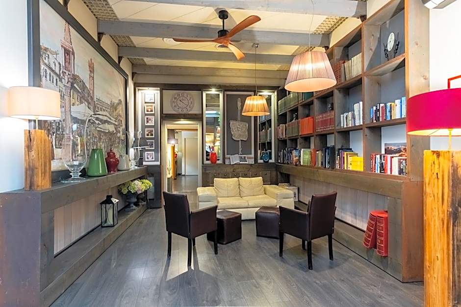 Hotel Italia