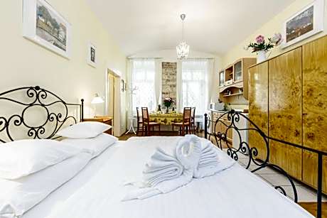 One-Bedroom Apartment - Ground Floor