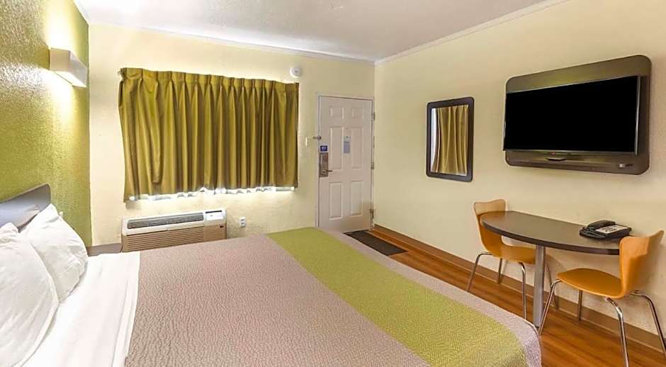 Motel 6-Huntington, WV
