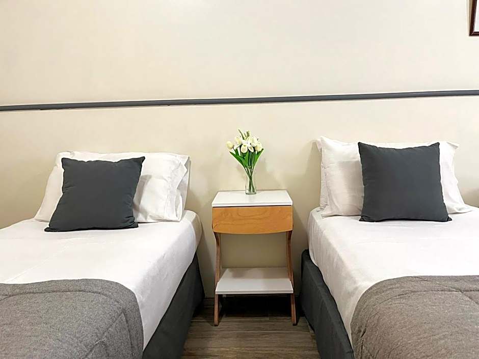 Alpino Hotel