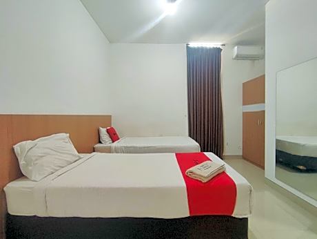 RedDoorz Syariah near Simpang Lima Semarang