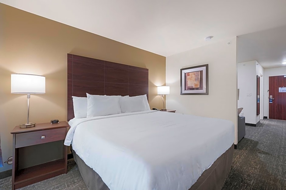 Cobblestone Hotel & Suites - Urbana