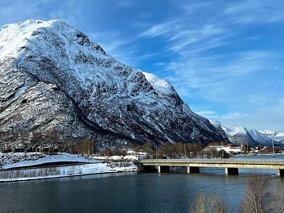 Frichs Ekspress Åndalsnes