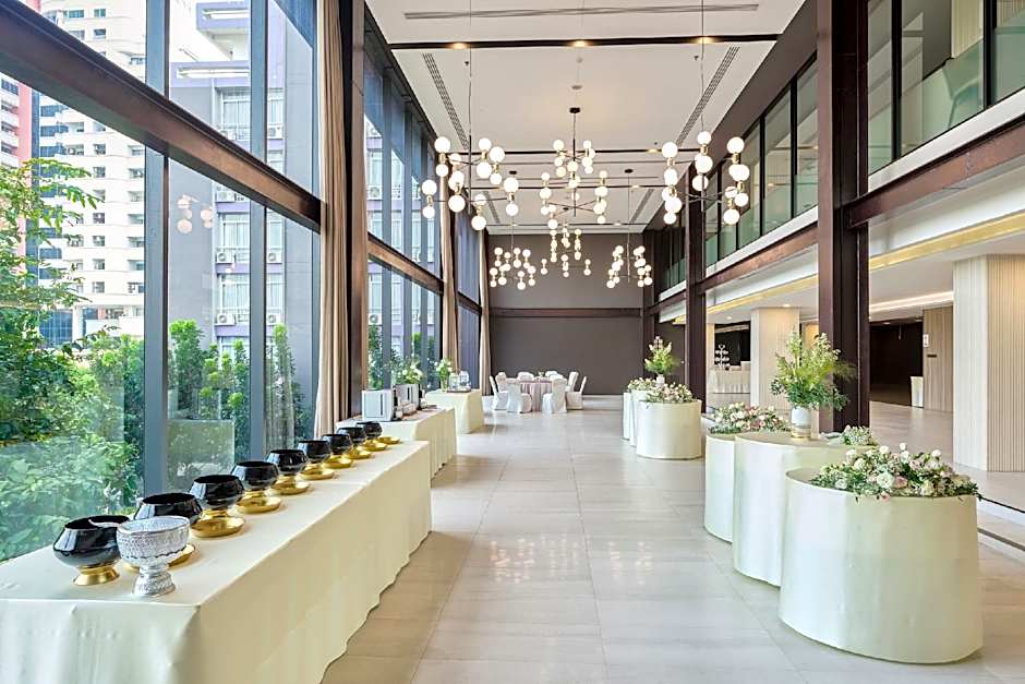 TK Palace Hotel and Convention