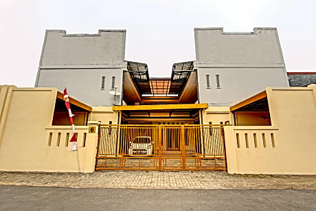 OYO Life 92663 Karmel 6