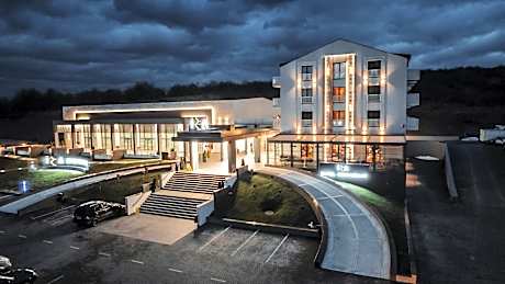 Iza Hotel
