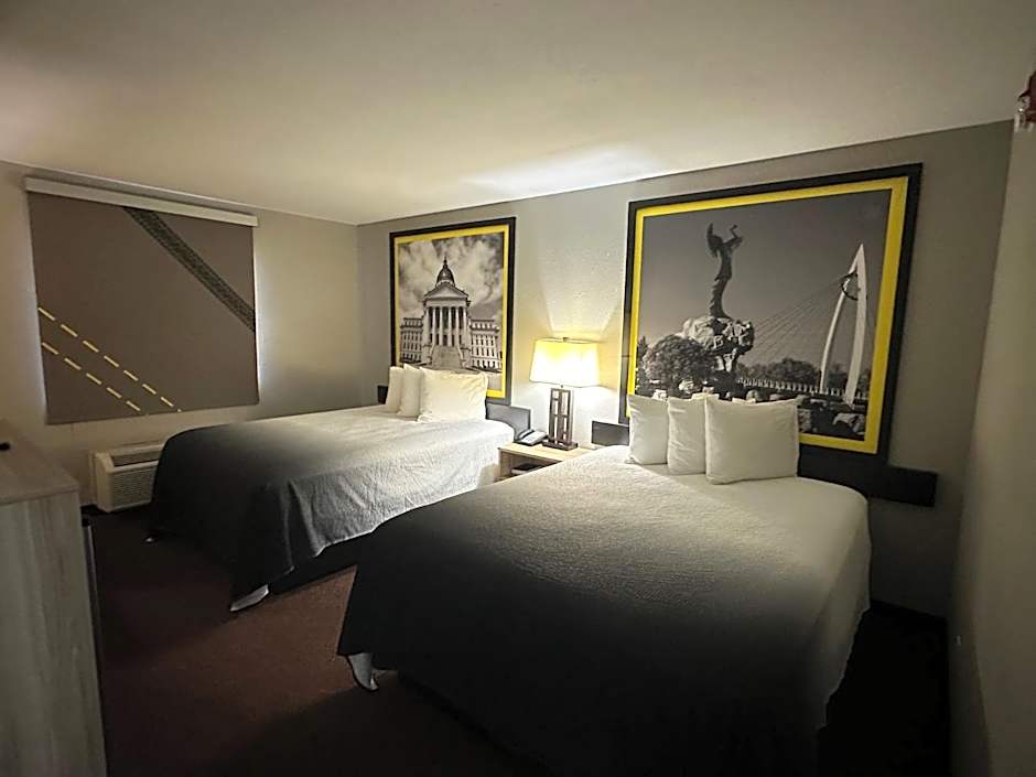 Super 8 by Wyndham Fort Scott