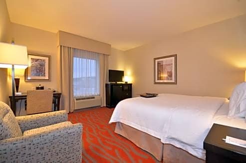 Hampton Inn and Suites Tulsa/Catoosa