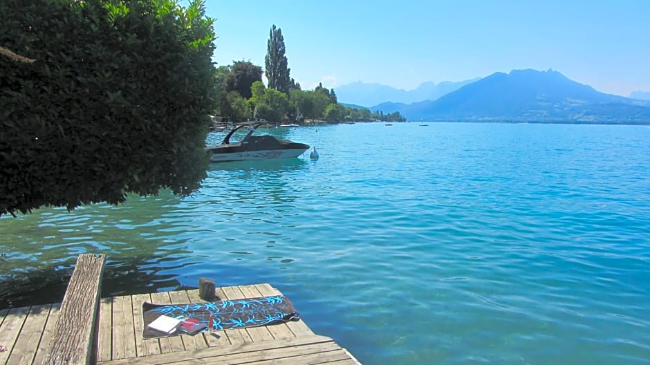 Villa le Lac - Cottage au bord du Lac d' Annecy - chambres -