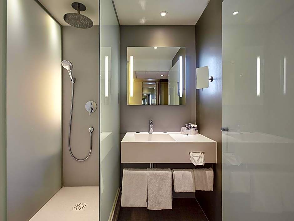 Mercure Paris Arc De Triomphe Etoile