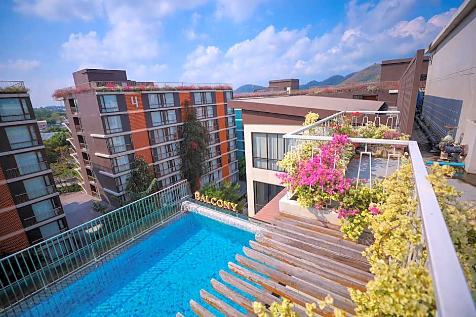 Balcony Courtyard Sriracha Hotel & Serviced Apartments