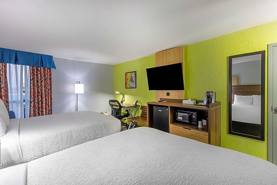 Best Western Plus St. Louis West-Westport