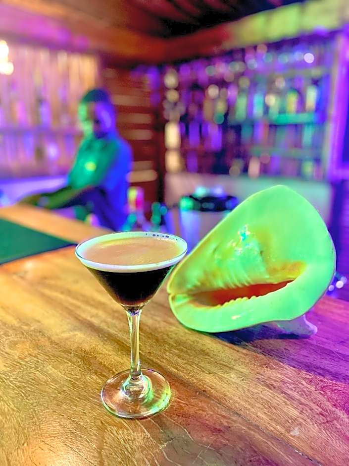 Aluna Beach Apartments