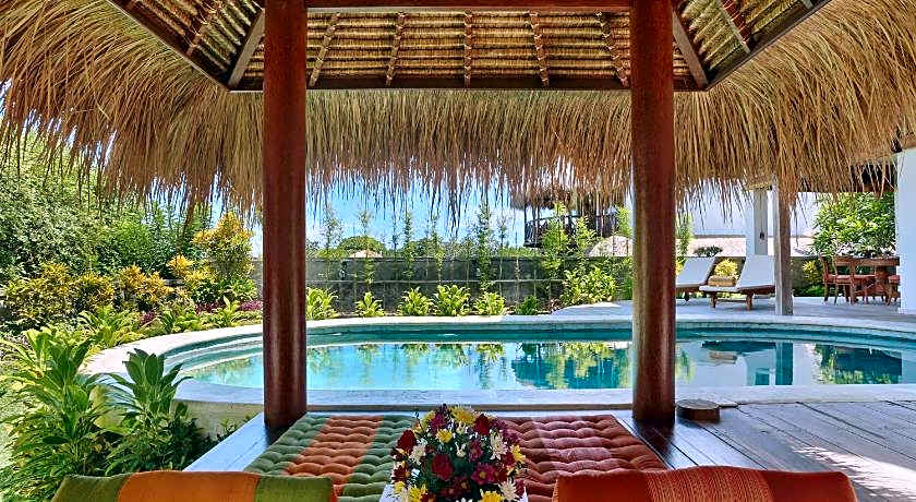 Breezy Point Villas