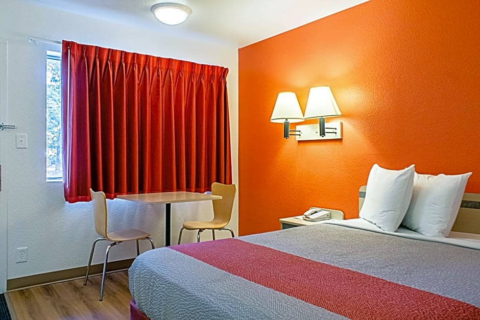 Motel 6-Kalispell, MT