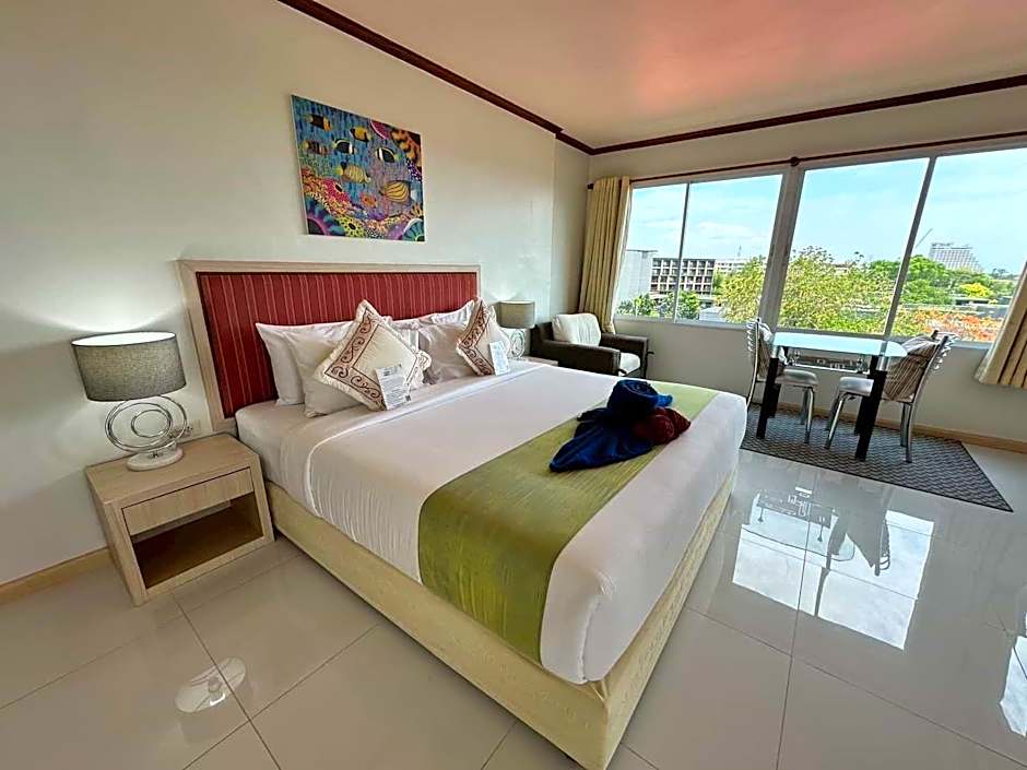 Thipurai beach hotel