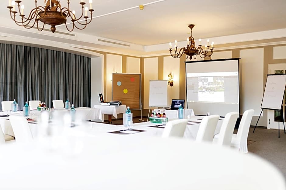 Hotel Dieksee - Collection by Ligula