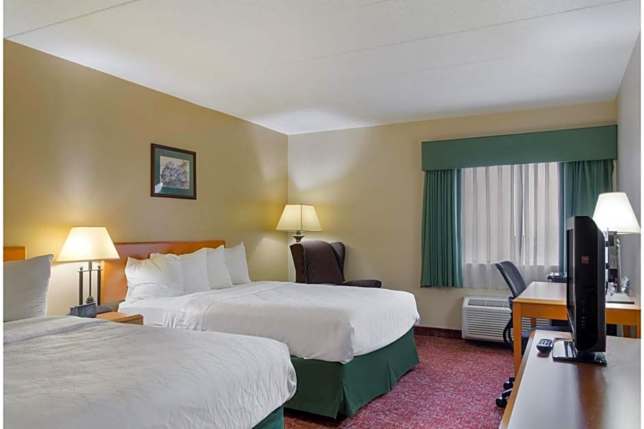 All Seasons Inn & Suites Smithfield Providence