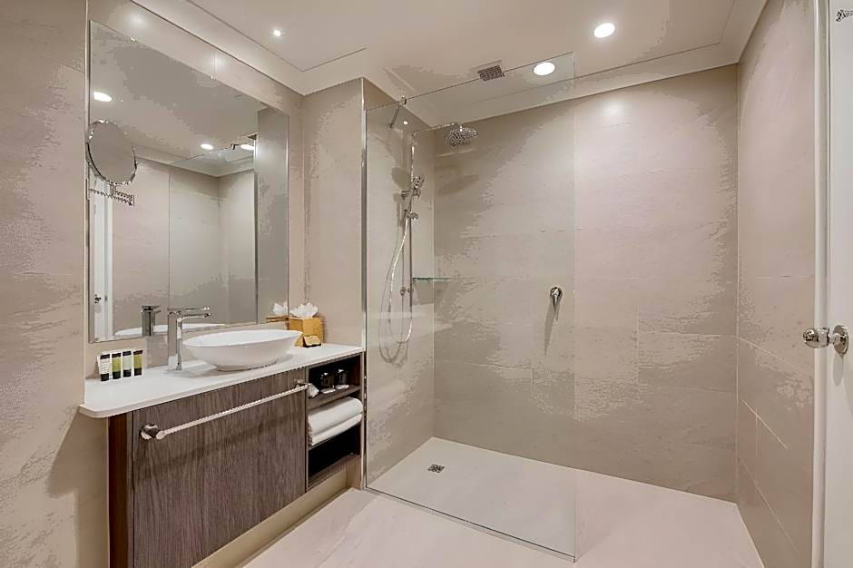 Duxton Hotel