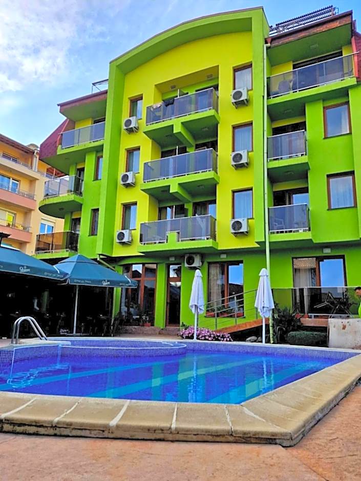 Green Hisar Hotel Family