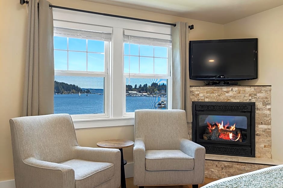 Waterfront Inn